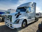 2013 Volvo VNL Semi Truck