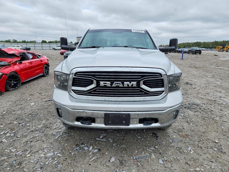 2015 Dodge RAM 1500 SLT
