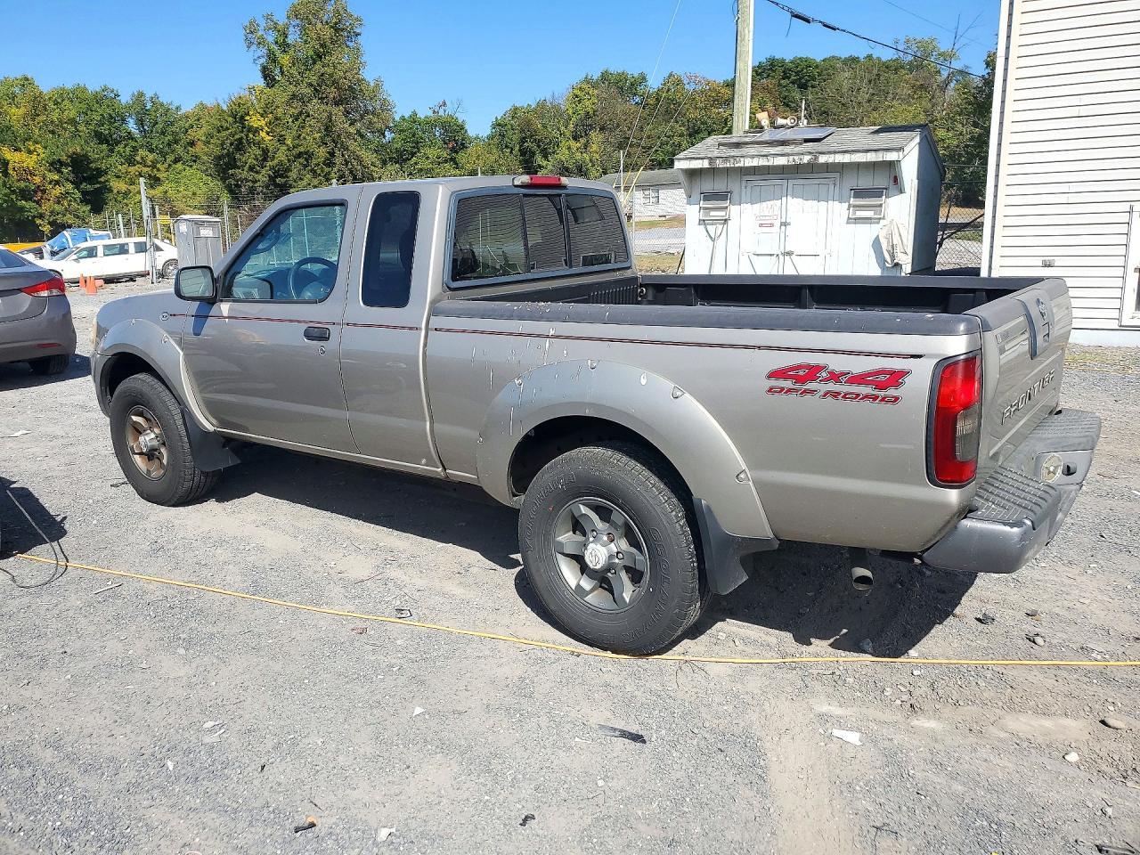 2004 Nissan Frontier XE-V6