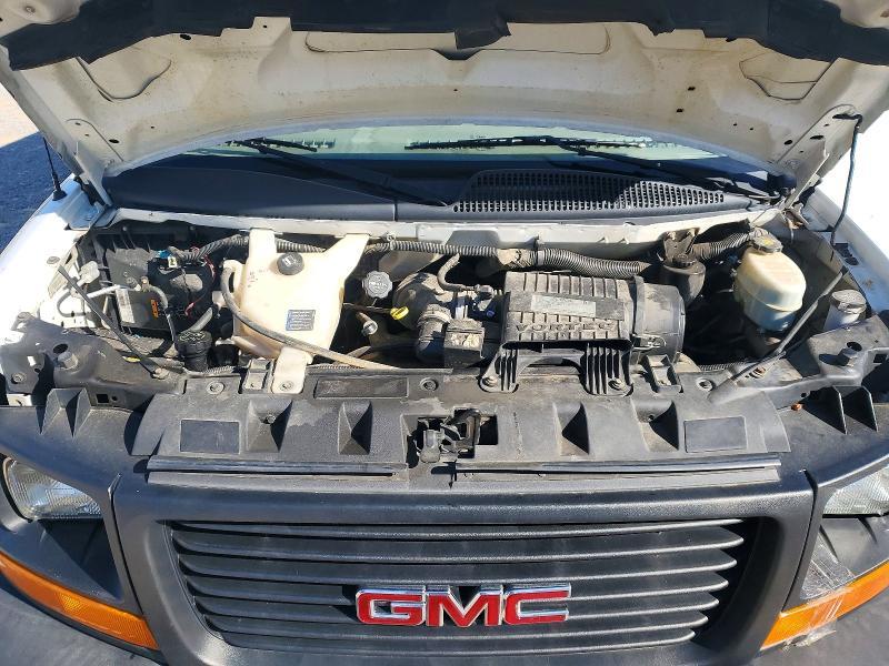 2017 GMC Savana Delivery Truck