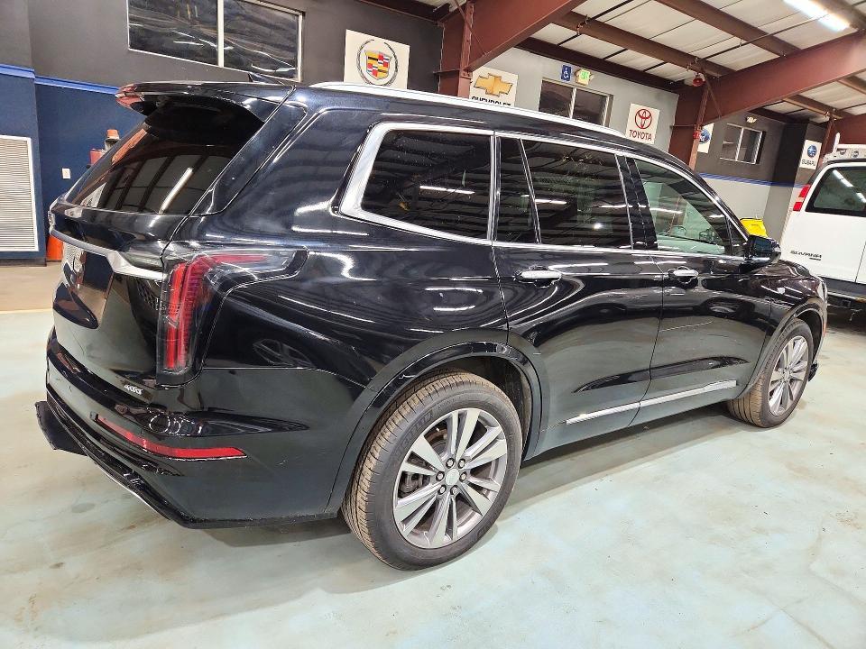2024 Cadillac XT6 Premium Luxury