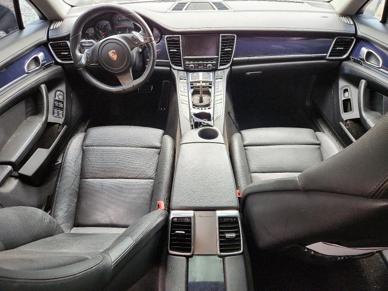 2012 Porsche Panamera 2