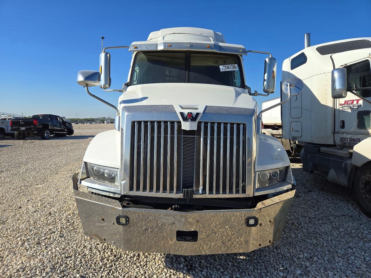 2017 Western Star 2017  5700-Semi Truck