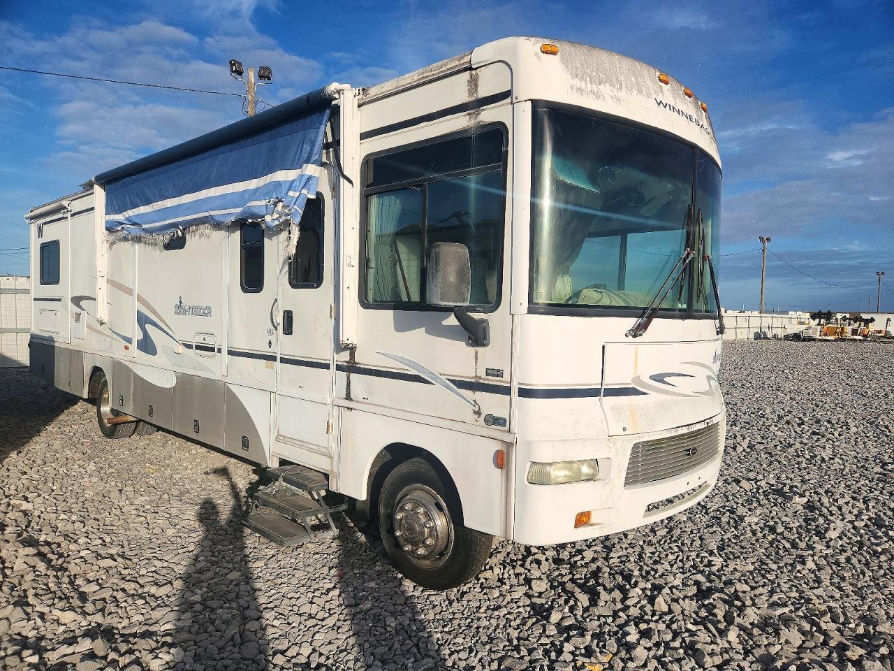 2004 Winnebago Sightseer RV