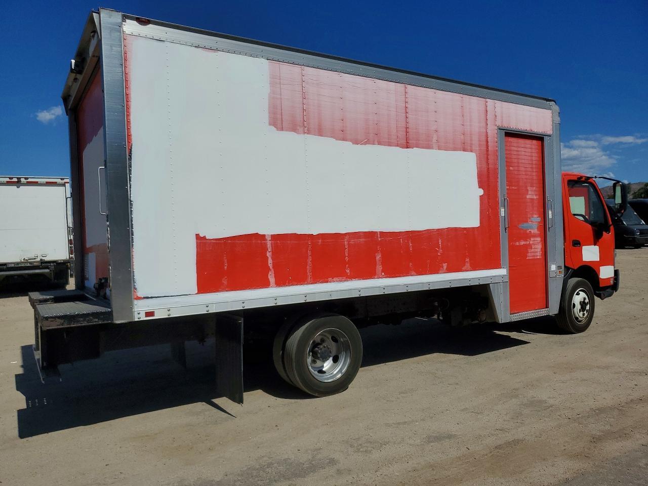 2018 Hino 195