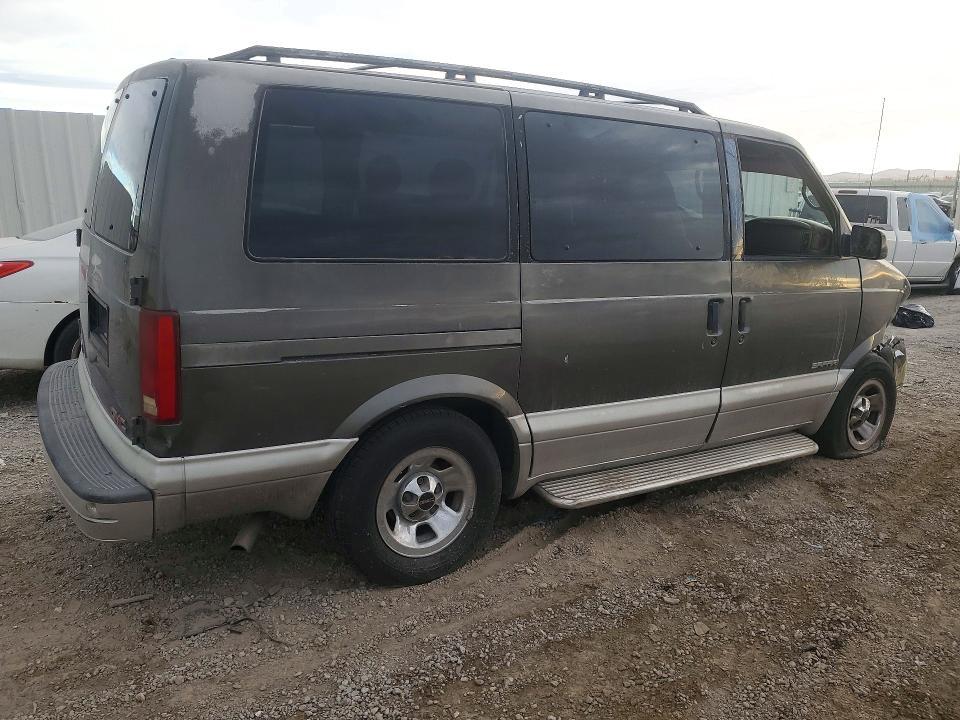 2000 GMC Safari XT