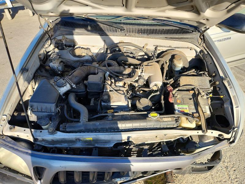 2004 Toyota Tacoma Base