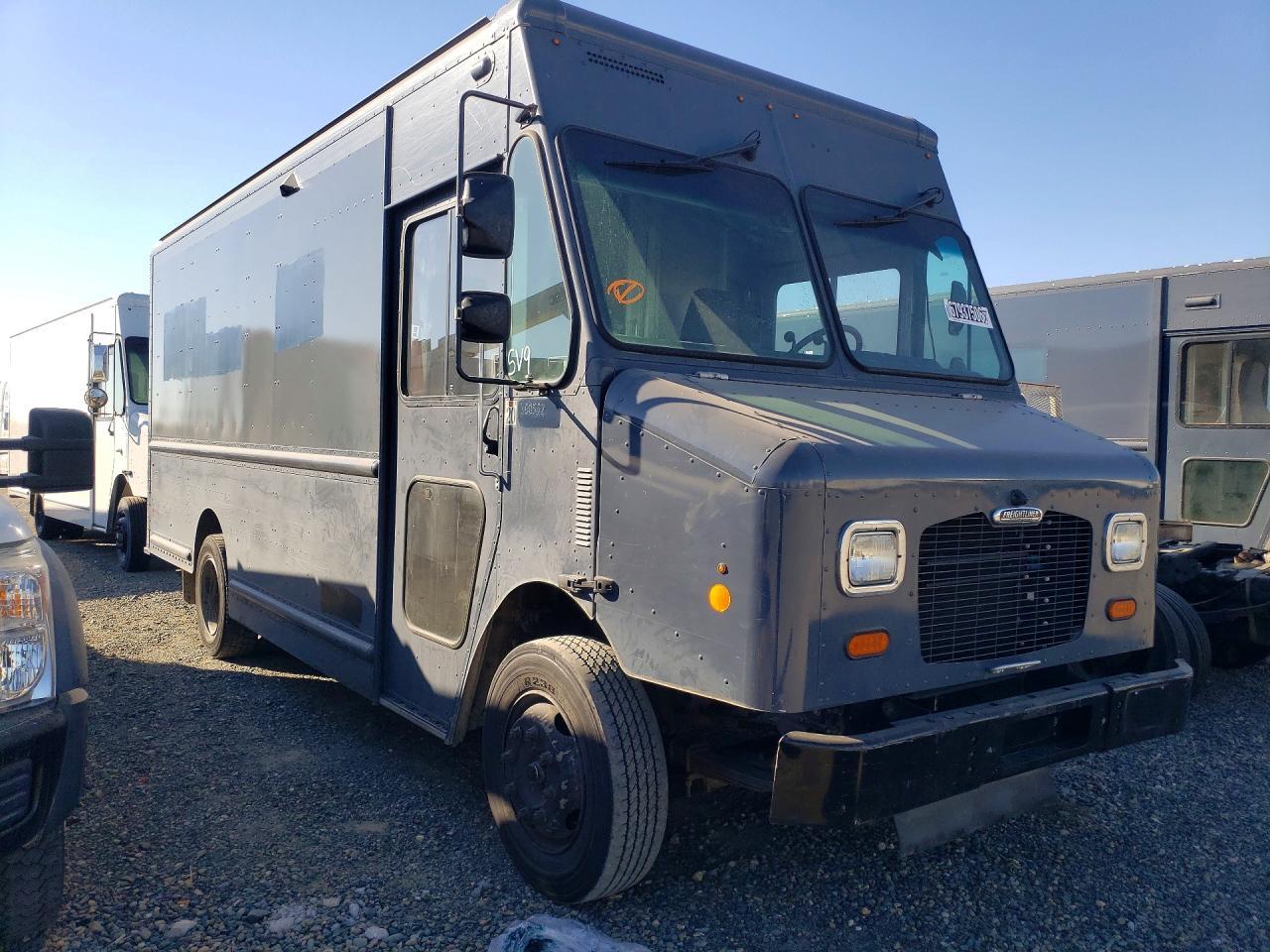 2021 Freightliner MT45G Chassis Delivery Truck