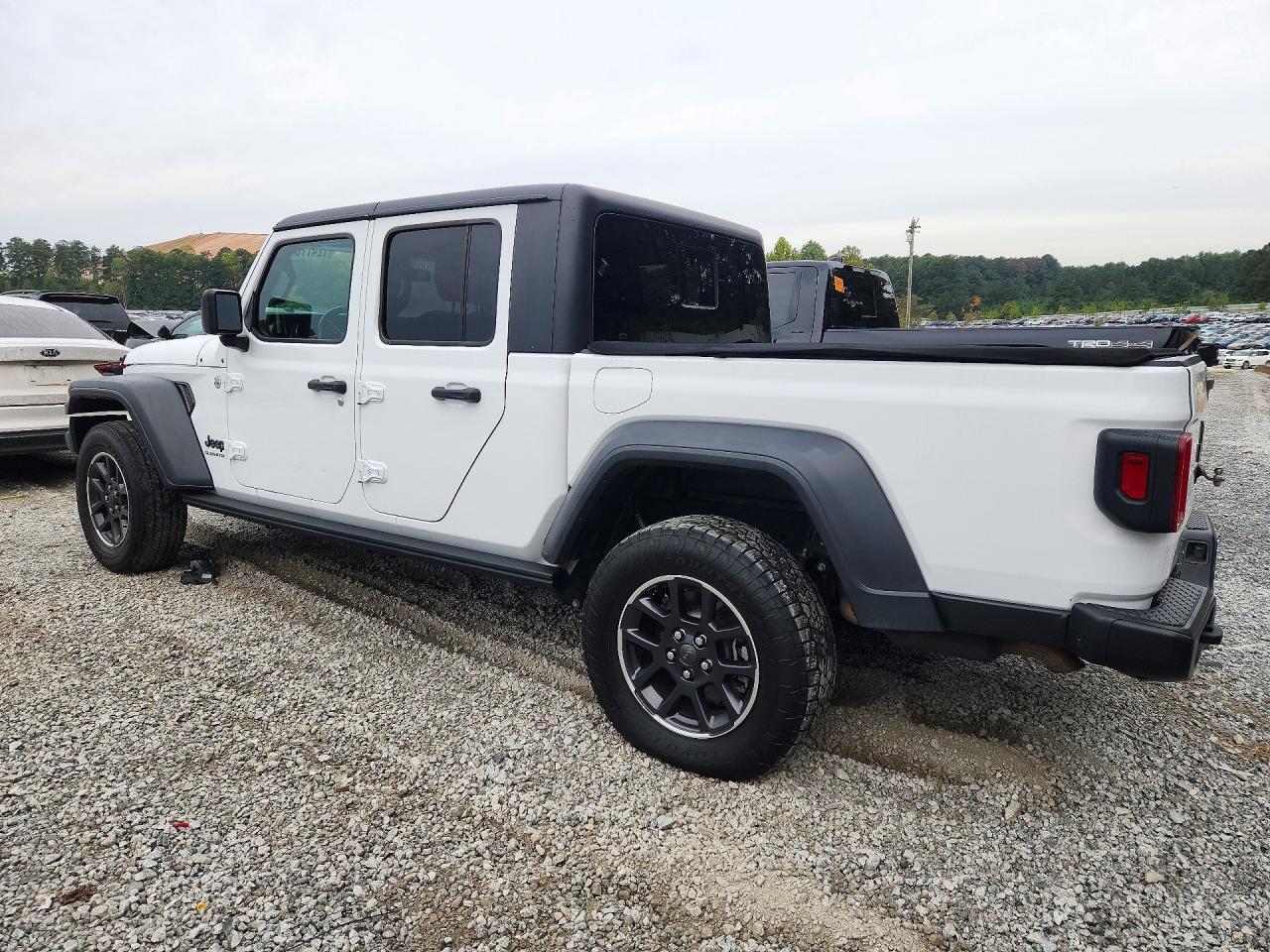2020 Jeep Gladiator Sport