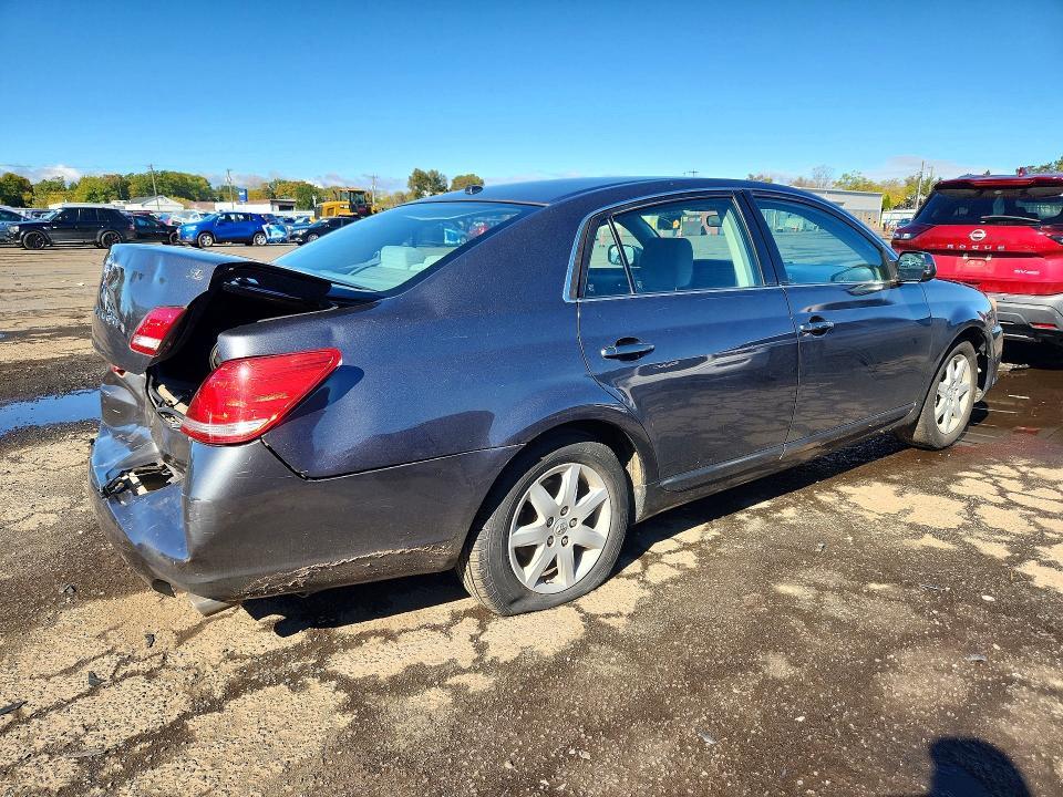 2010 Toyota Avalon