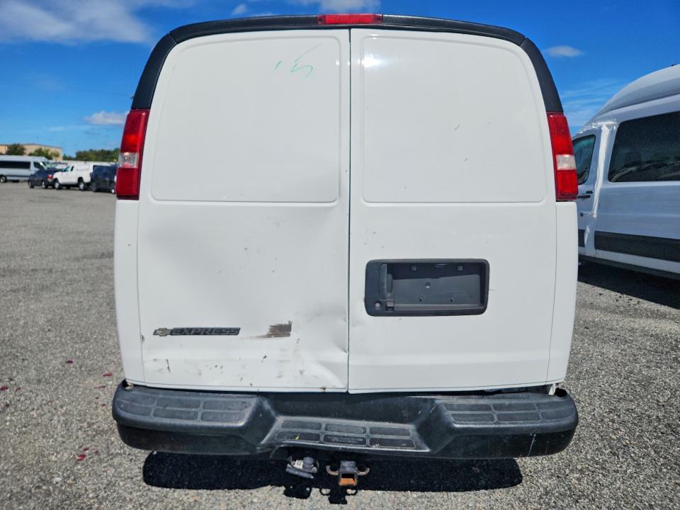 2019 Chevrolet Express G2500