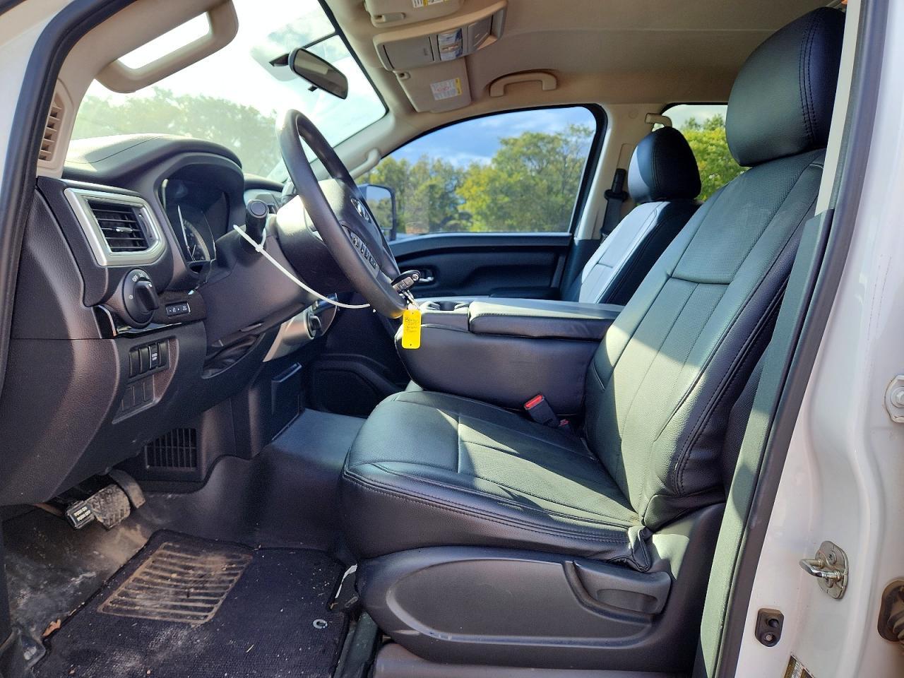 2017 Nissan Titan XD SV