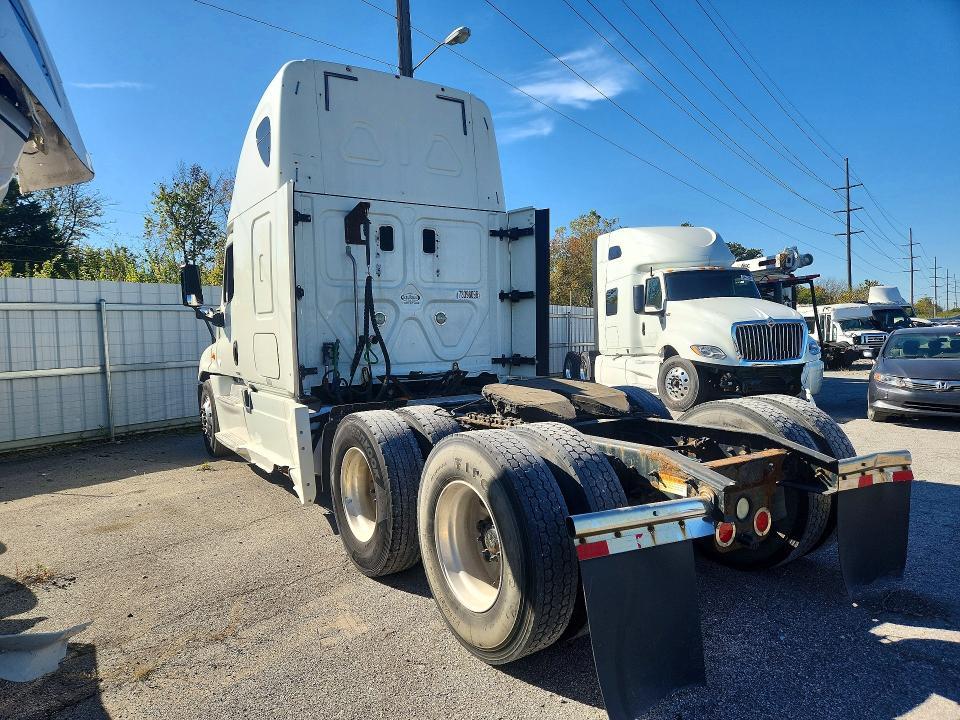 2016 Freightliner Cascadia 125 Semi Truck