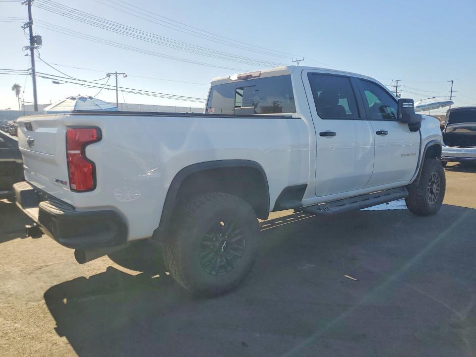 2025 Chevrolet Silverado K2500 ZR2