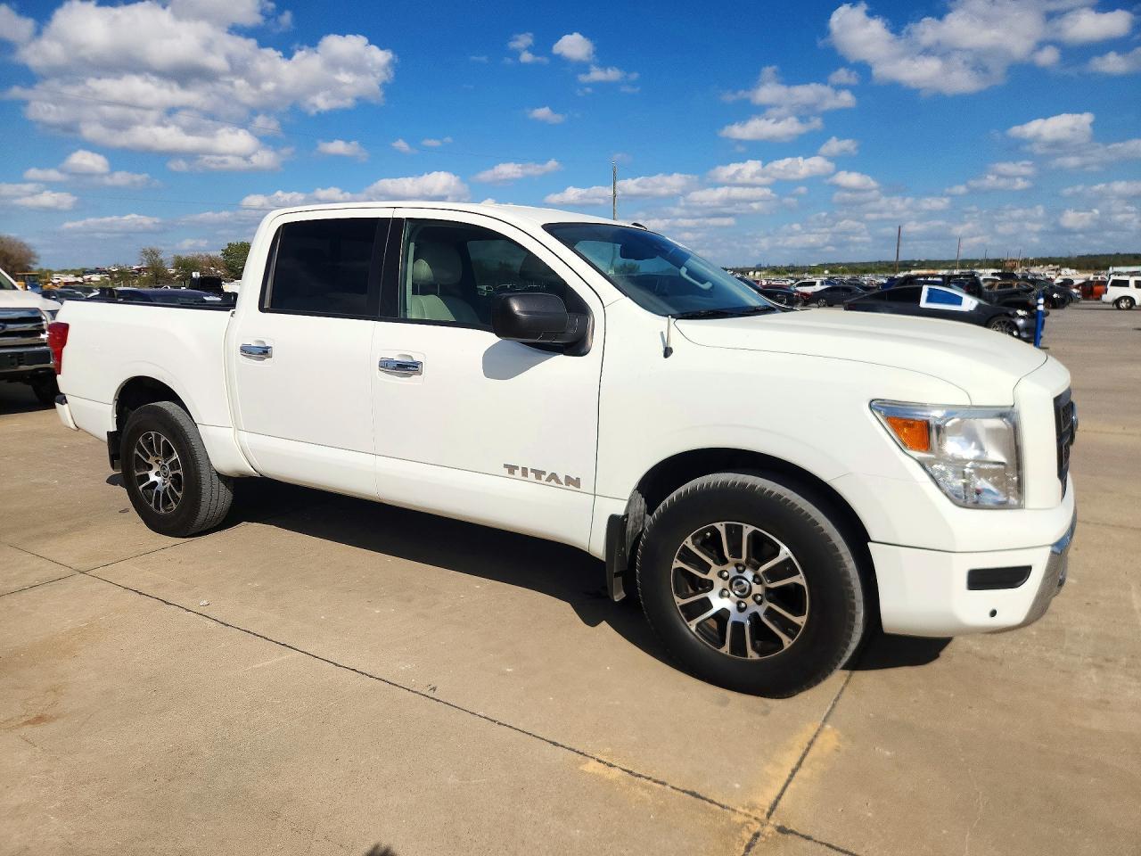 2021 Nissan Titan SV