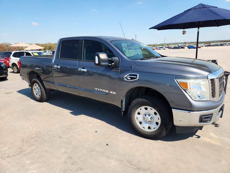 2017 Nissan Titan XD SV