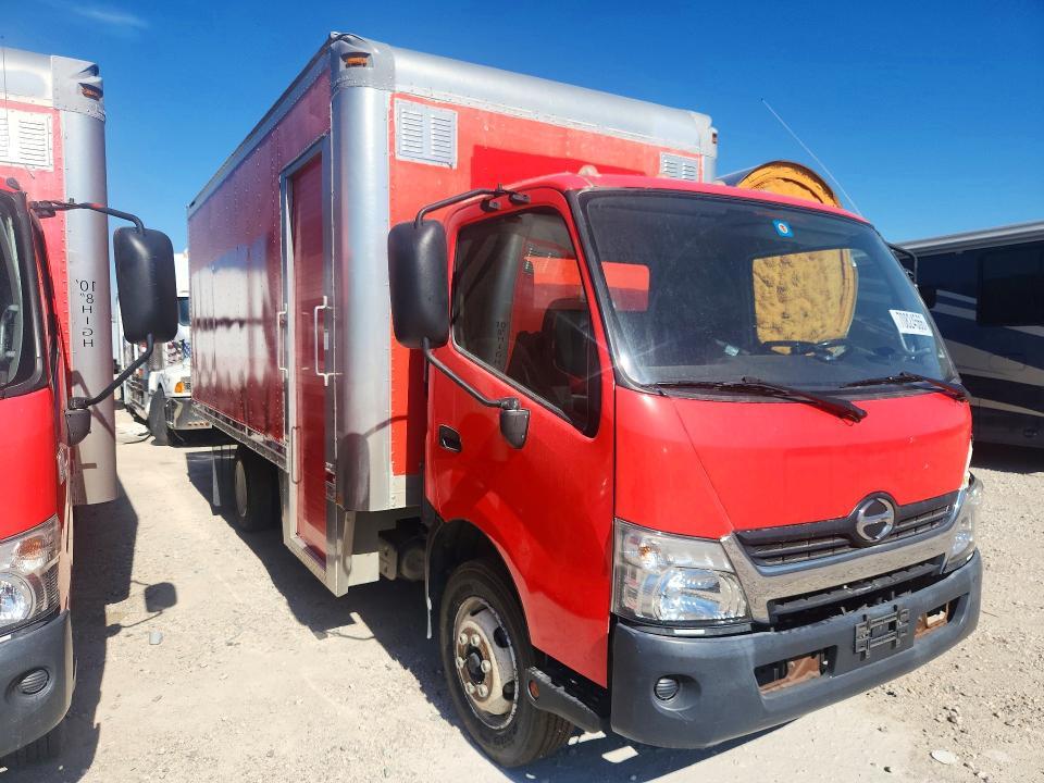 2018 Hino 195 BOX Truck