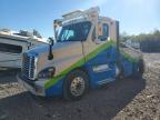 2017 Freightliner Cascadia Toter Truck