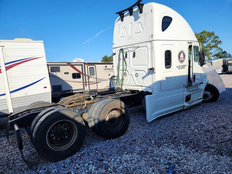 2024 Freightliner Cascadia 126
