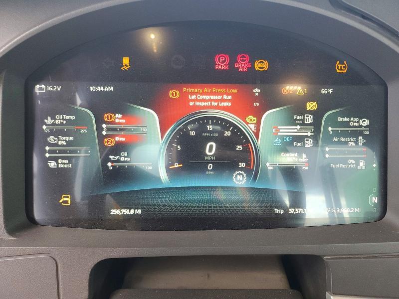 2022 Kenworth T680 Semi Truck