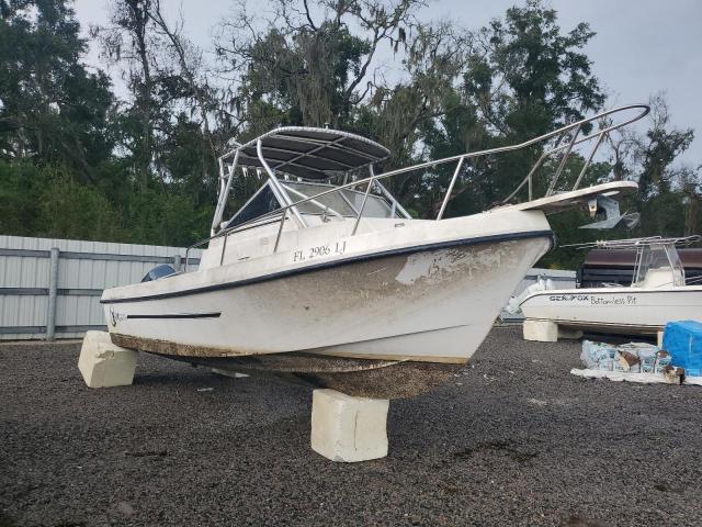 2000 C Hawk 2000 Hawk Boat