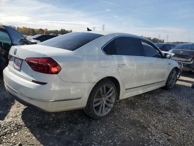 2017 Volkswagen Passat R-Line