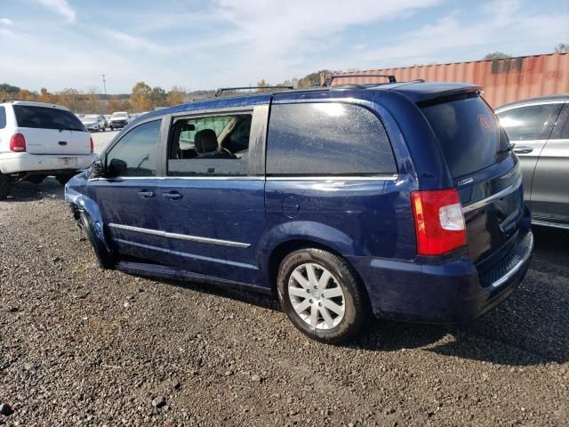 2013 Chrysler Town & Country Touring