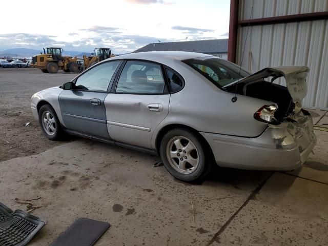 2005 Ford Taurus SE