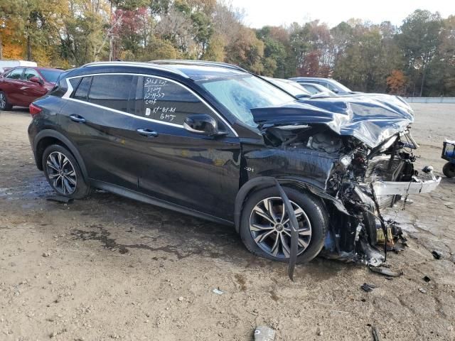 2017 Infiniti QX30 Base