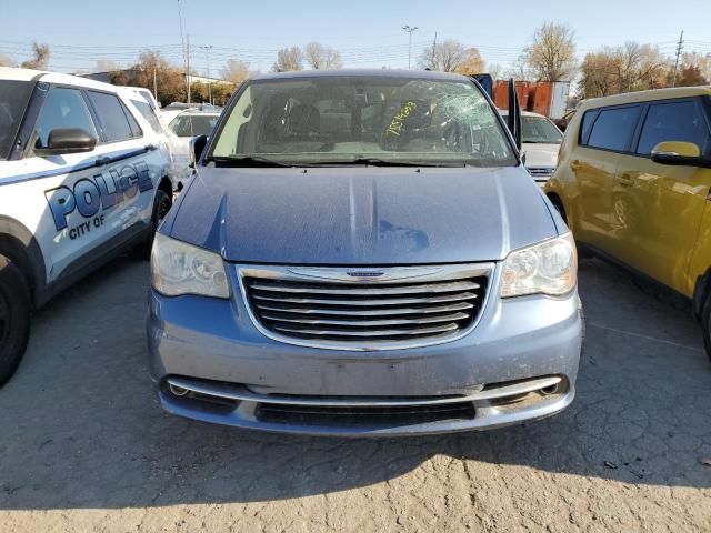 2011 Chrysler Town & Country Touring L