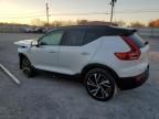 2022 Volvo XC40 T5 R-Design