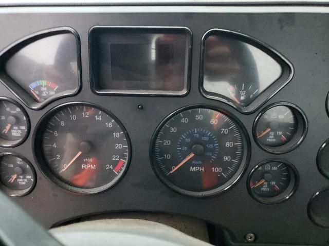 2009 Mack 600 CXU600