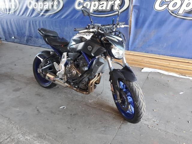 2015 Yamaha FZ07