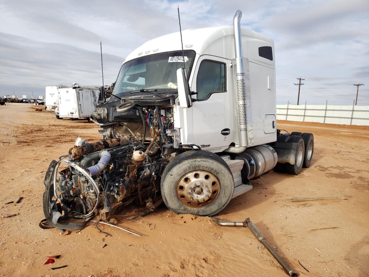 2019 Kenworth Construction T880