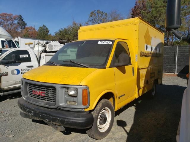 2002 GMC Savana Cutaway G3500