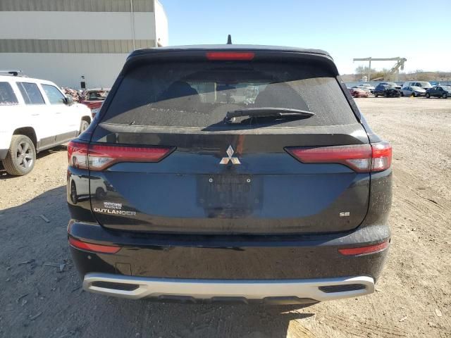 2022 Mitsubishi Outlander SE