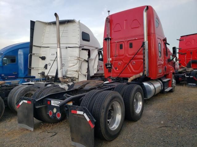 2012 Freightliner Cascadia 125