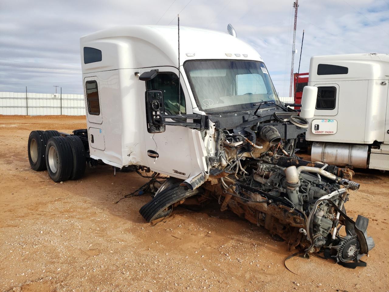 2019 Kenworth Construction T880