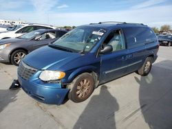 Chrysler Vehiculos salvage en venta: 2005 Chrysler Town & Country Touring