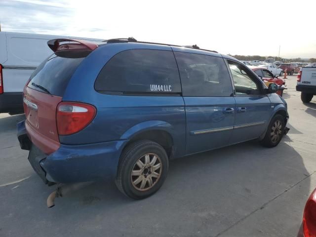 2005 Chrysler Town & Country Touring