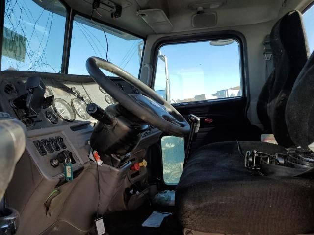 2012 Peterbilt 386