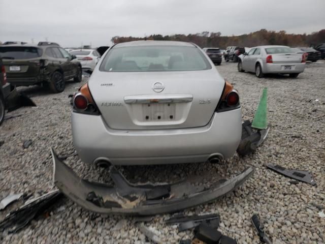 2010 Nissan Altima Base