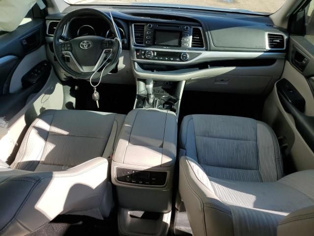 2015 Toyota Highlander LE