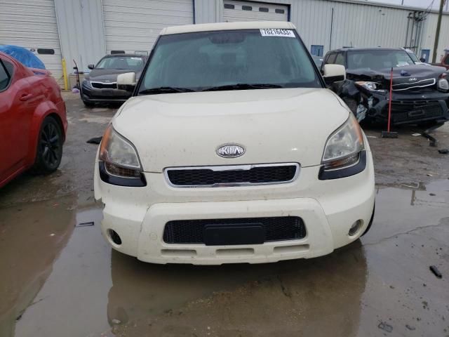 2011 KIA Soul +