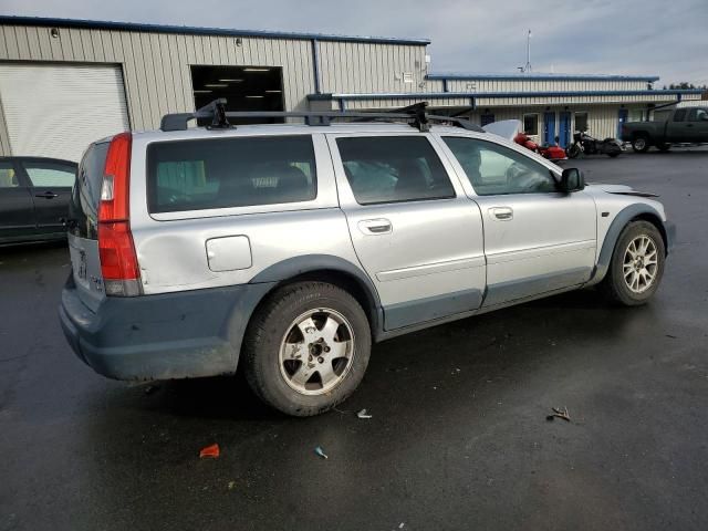 2004 Volvo XC70