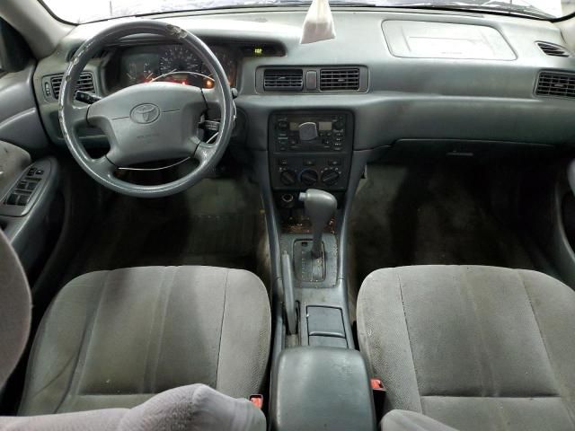 2000 Toyota Camry CE