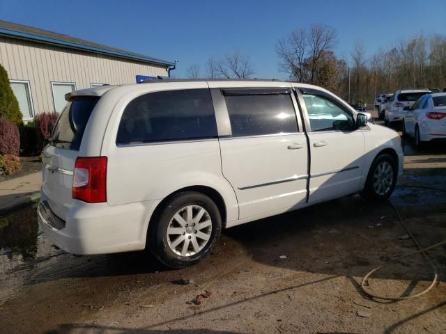 2012 Chrysler Town & Country Touring L