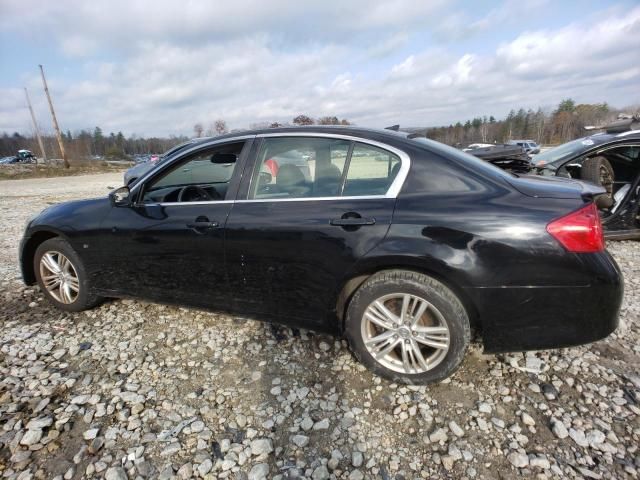 2015 Infiniti Q40