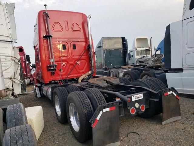 2012 Freightliner Cascadia 125