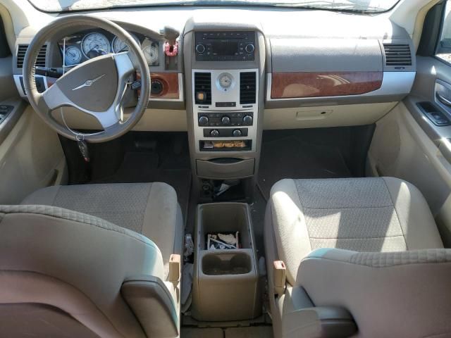 2009 Chrysler Town & Country Touring